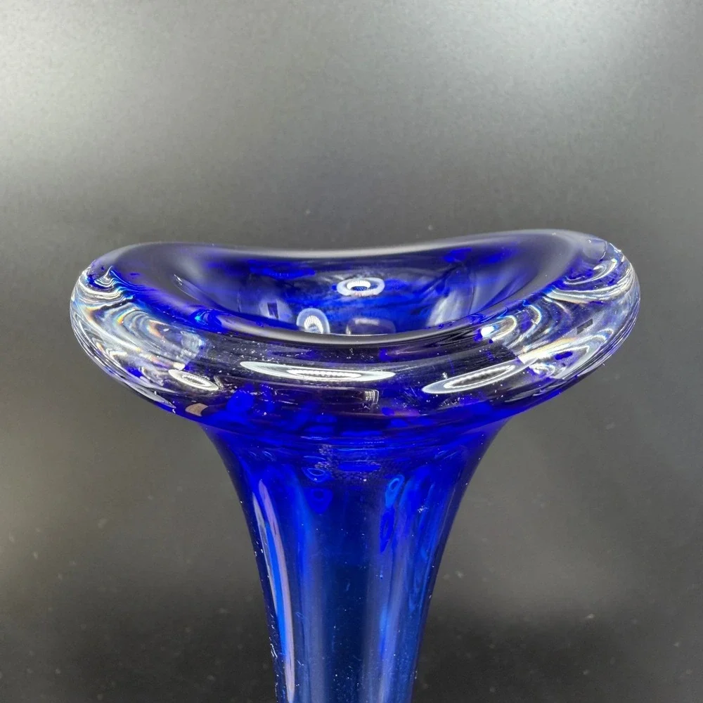 Aseda Glasbruk Cobalt Blue Art‎ Glass Vase Controlled Bubble Base Tri Corner Rim